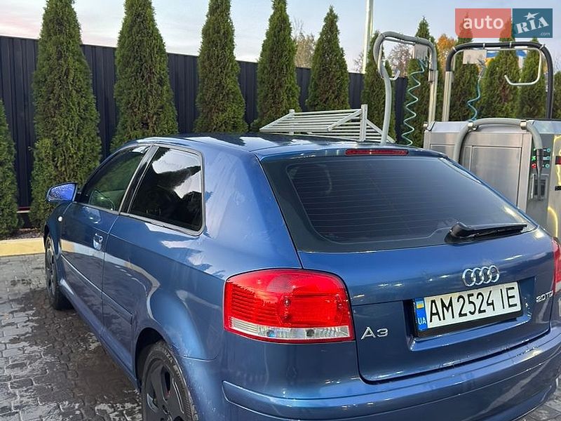 Хэтчбек Audi A3 2004 в Коростене