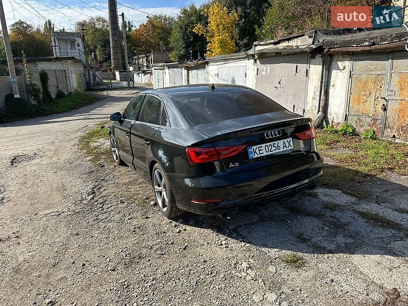 Седан Audi A3 2015 в Днепре