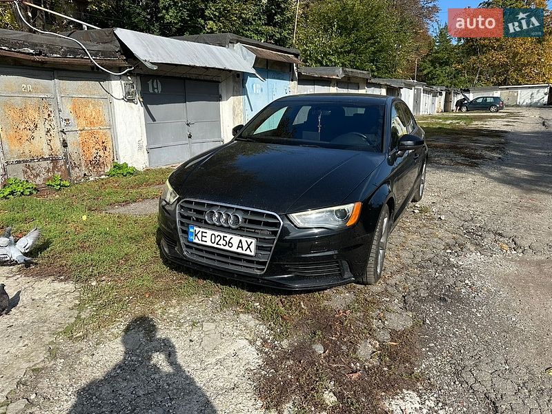 Седан Audi A3 2015 в Днепре