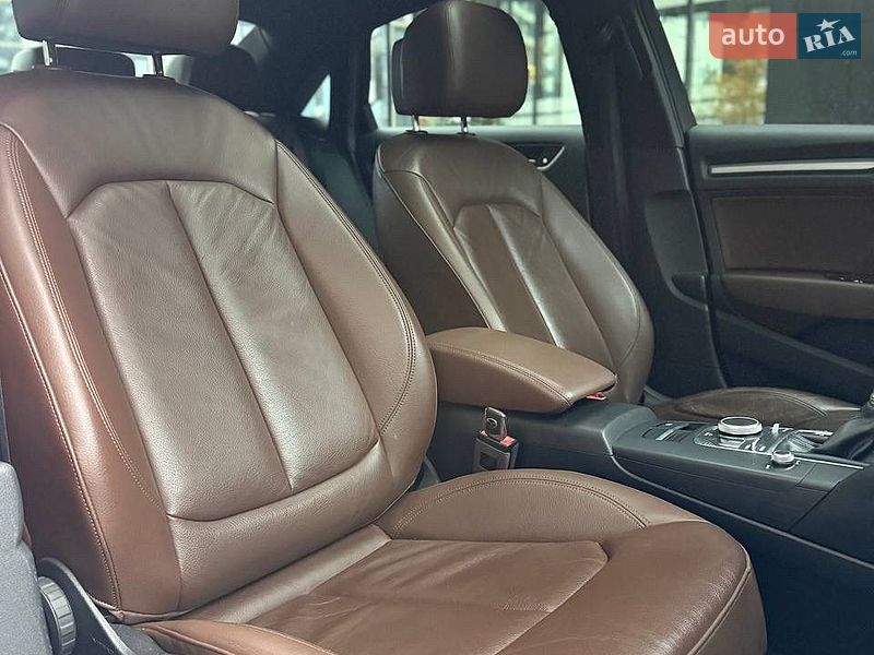 Седан Audi A3 2017 в Киеве