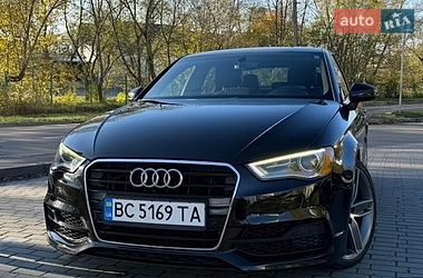 Седан Audi A3 2015 в Львові