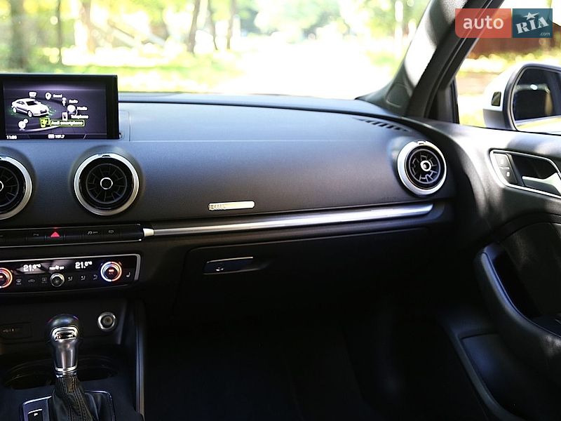 Седан Audi A3 2019 в Житомирі