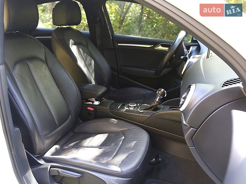 Седан Audi A3 2019 в Житомирі