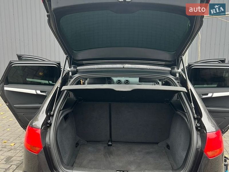 Хэтчбек Audi A3 2004 в Николаеве