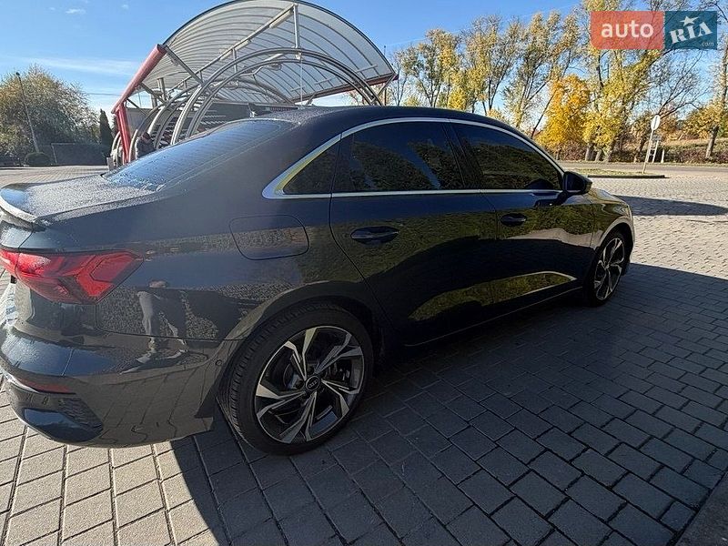 Седан Audi A3 2022 в Самборі