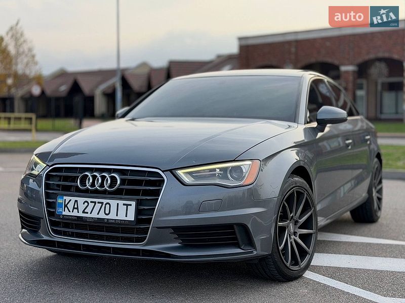 Седан Audi A3 2015 в Киеве фото Седан Audi A3 2015 в Киеве