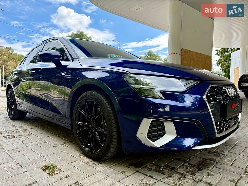 Седан Audi A3 2022 в Дніпрі