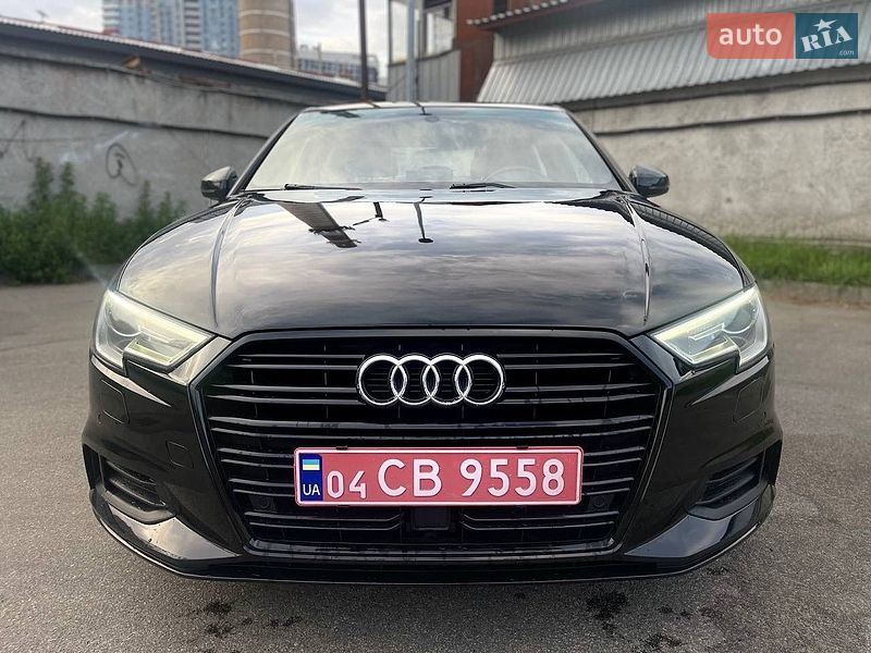 Седан Audi A3 2020 в Киеве