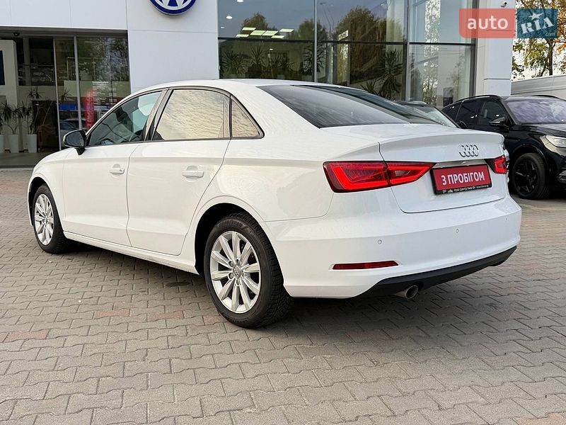 Седан Audi A3 2015 в Житомире