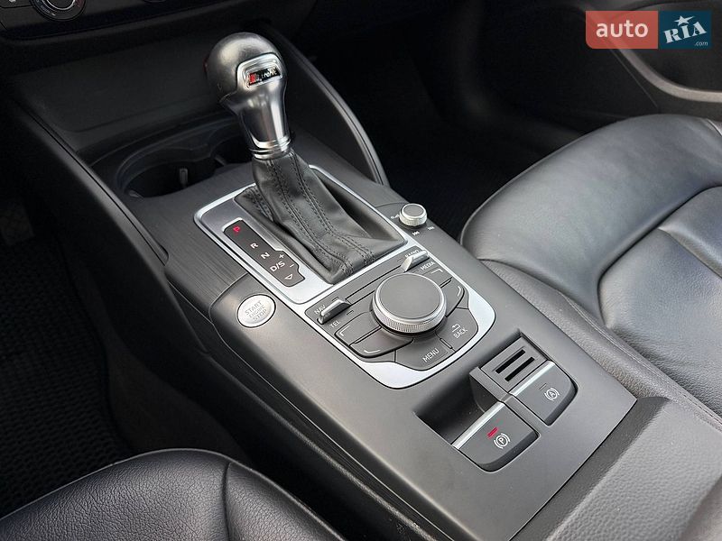 Седан Audi A3 2015 в Житомире