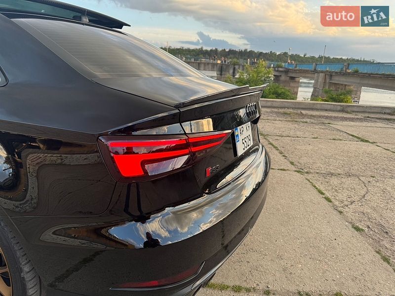 Седан Audi A3 2017 в Запоріжжі