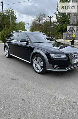 Универсал Audi A4 Allroad 2012 в Новой Каховке