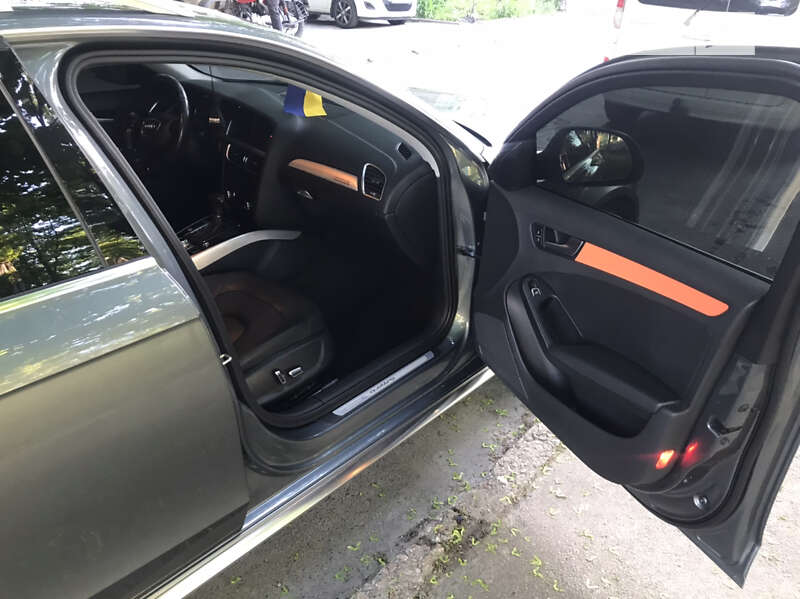 Универсал Audi A4 Allroad 2012 в Киеве