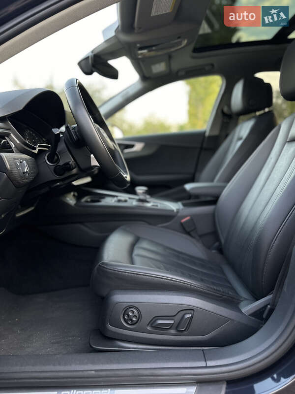 Универсал Audi A4 Allroad 2018 в Киеве
