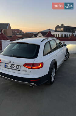 Універсал Audi A4 Allroad 2012 в Мукачевому