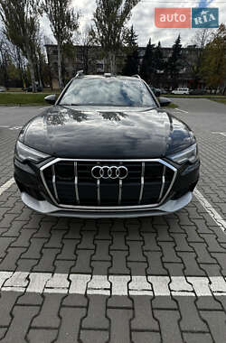 Универсал Audi A4 Allroad 2017 в 