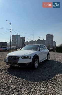 Audi A4 Allroad 2012