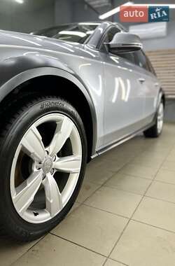 Универсал Audi A4 Allroad 2015 в 