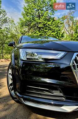 Универсал Audi A4 Allroad 2017 в 