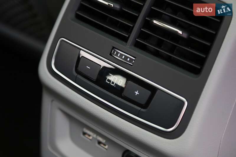 Универсал Audi A4 Allroad 2023 в Киеве