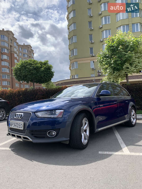 Универсал Audi A4 Allroad 2015 в 