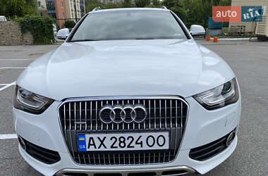 Универсал Audi A4 Allroad 2015 в 