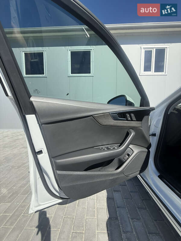 Универсал Audi A4 Allroad 2020 в Львове