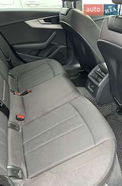 Универсал Audi A4 Allroad 2020 в 