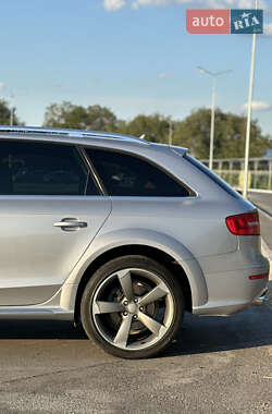 Универсал Audi A4 Allroad 2016 в 