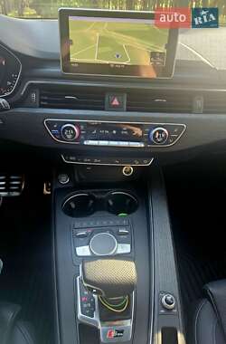 Универсал Audi A4 Allroad 2017 в 