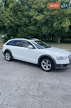 Универсал Audi A4 Allroad 2015 в 