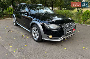 Универсал Audi A4 Allroad 2015 в 