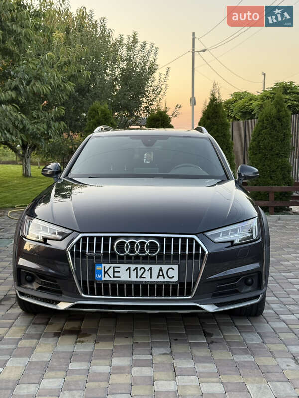 Универсал Audi A4 Allroad 2017 в 