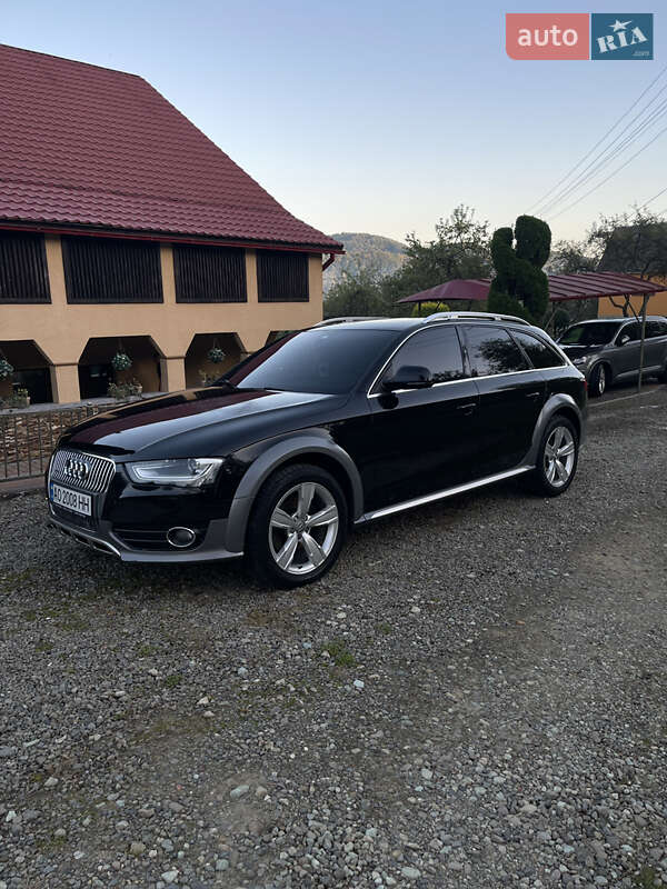 Универсал Audi A4 Allroad 2015 в 