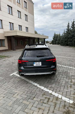 Универсал Audi A4 Allroad 2017 в 