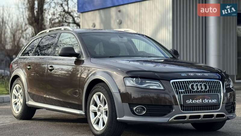 Audi A4 Allroad 2011
