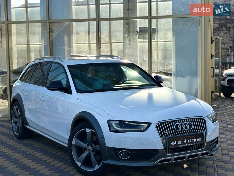 Audi A4 Allroad 2012
