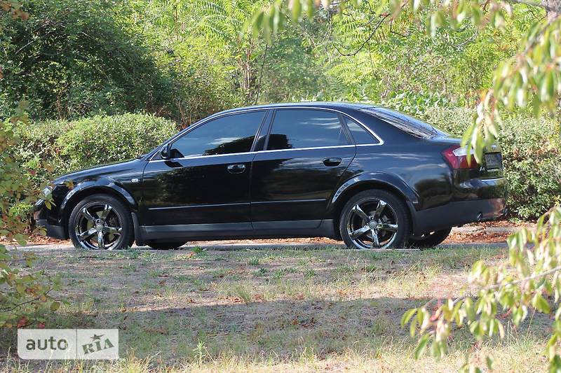 Седан Audi A4 2003 в Запорожье