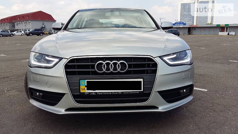 Седан Audi A4 2014 в Києві