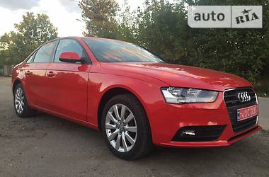 Седан Audi A4 2013 в Львове