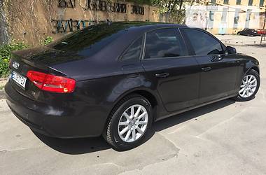 Седан Audi A4 2012 в Львове