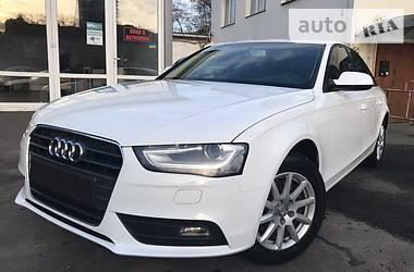 Седан Audi A4 2013 в Киеве