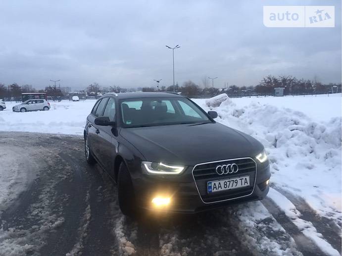 Универсал Audi A4 2013 в 