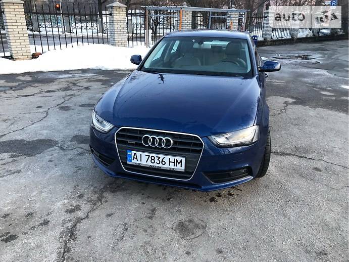 Седан Audi A4 2013 в Киеве