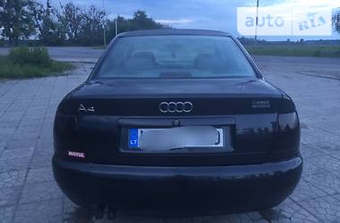 Седан Audi A4 1998 в Нетешине