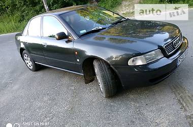 Седан Audi A4 1996 в Дрогобыче