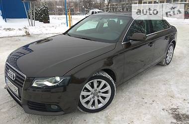 Седан Audi A4 2011 в Чернівцях