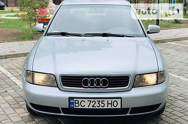 Седан Audi A4 1998 в Ивано-Франковске