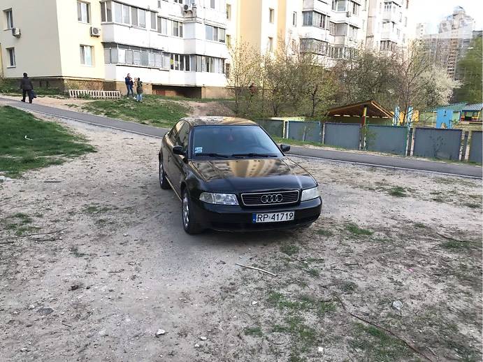 Седан Audi A4 1998 в Киеве