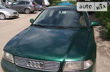 Седан Audi A4 1997 в 